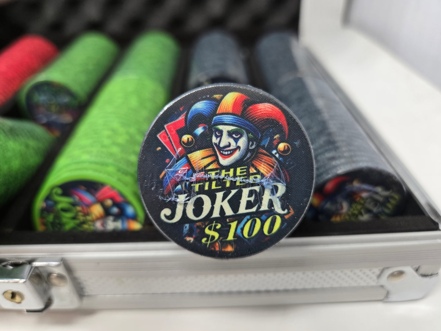 500 Tilted Joker Ceramic Poker Chip CASH Set ($1-$100)