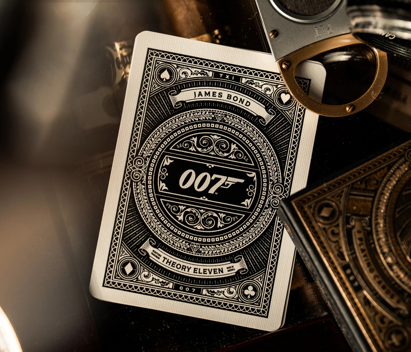 James Bond 007 Premium Playing by Theory11