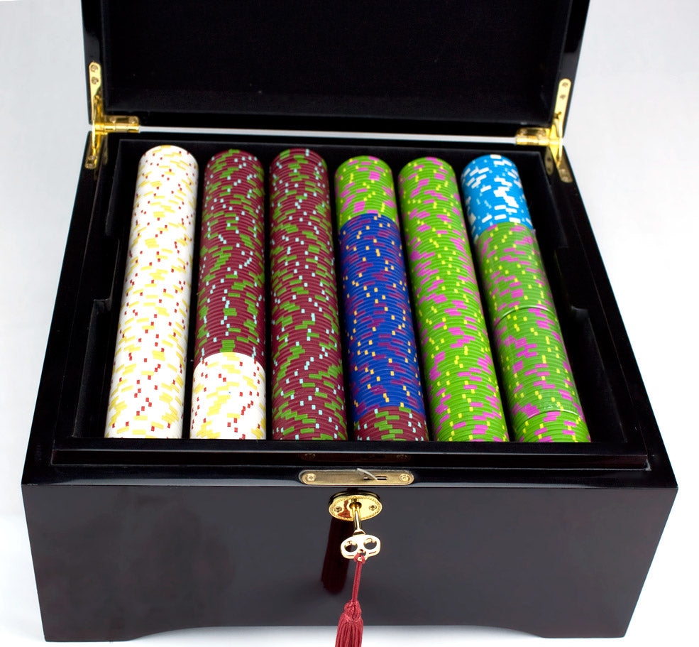 750 Mint Poker Chips with Mahogany Case