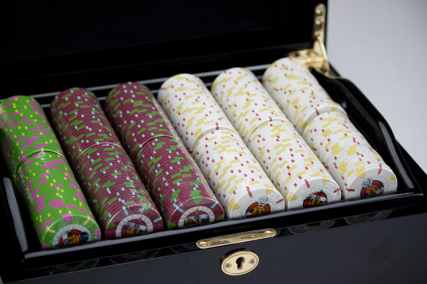 500 Rock & Roll Poker Chips with Mahogany Case