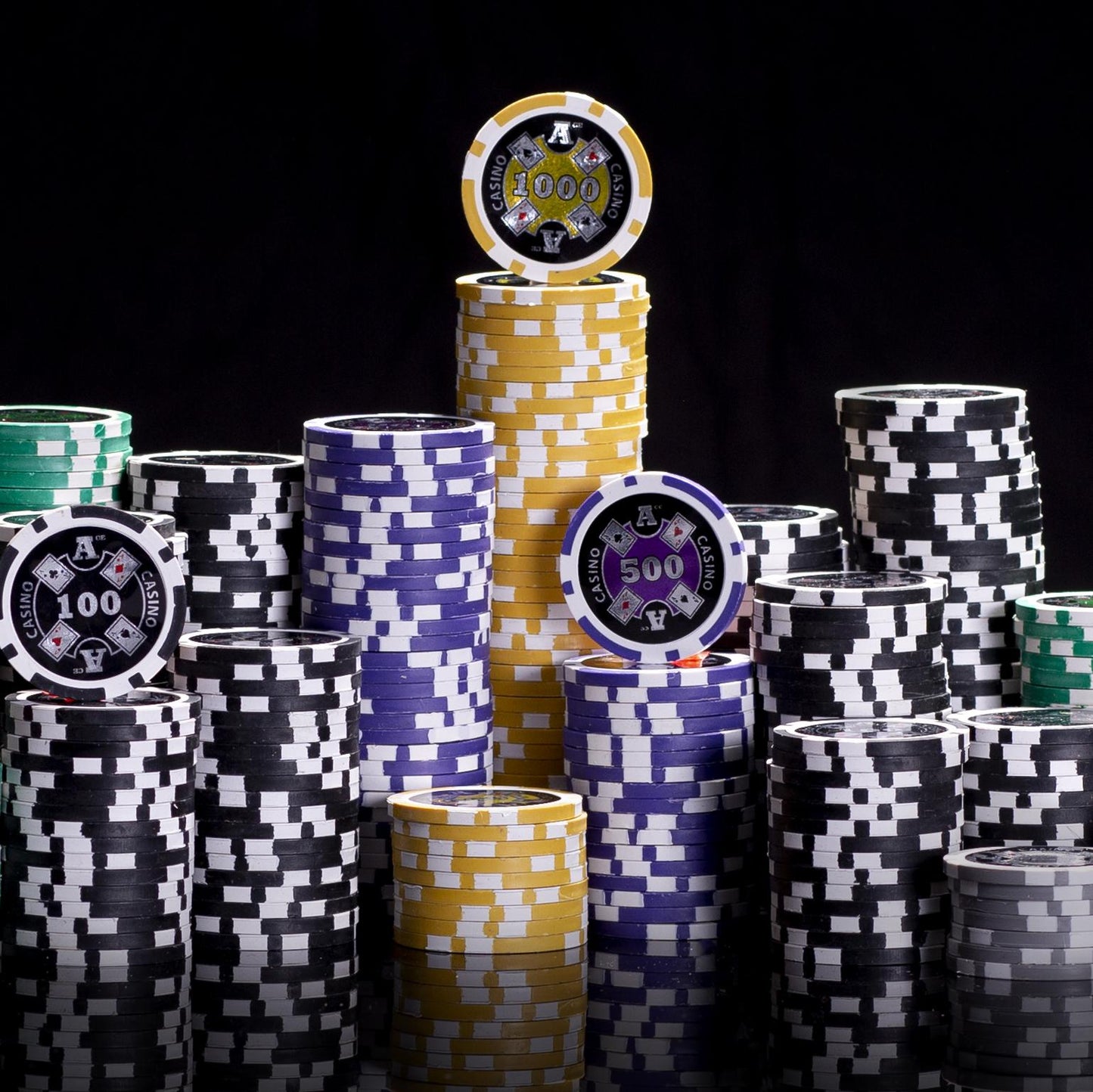 300 Ace Casino Poker Chips with Wooden Carousel