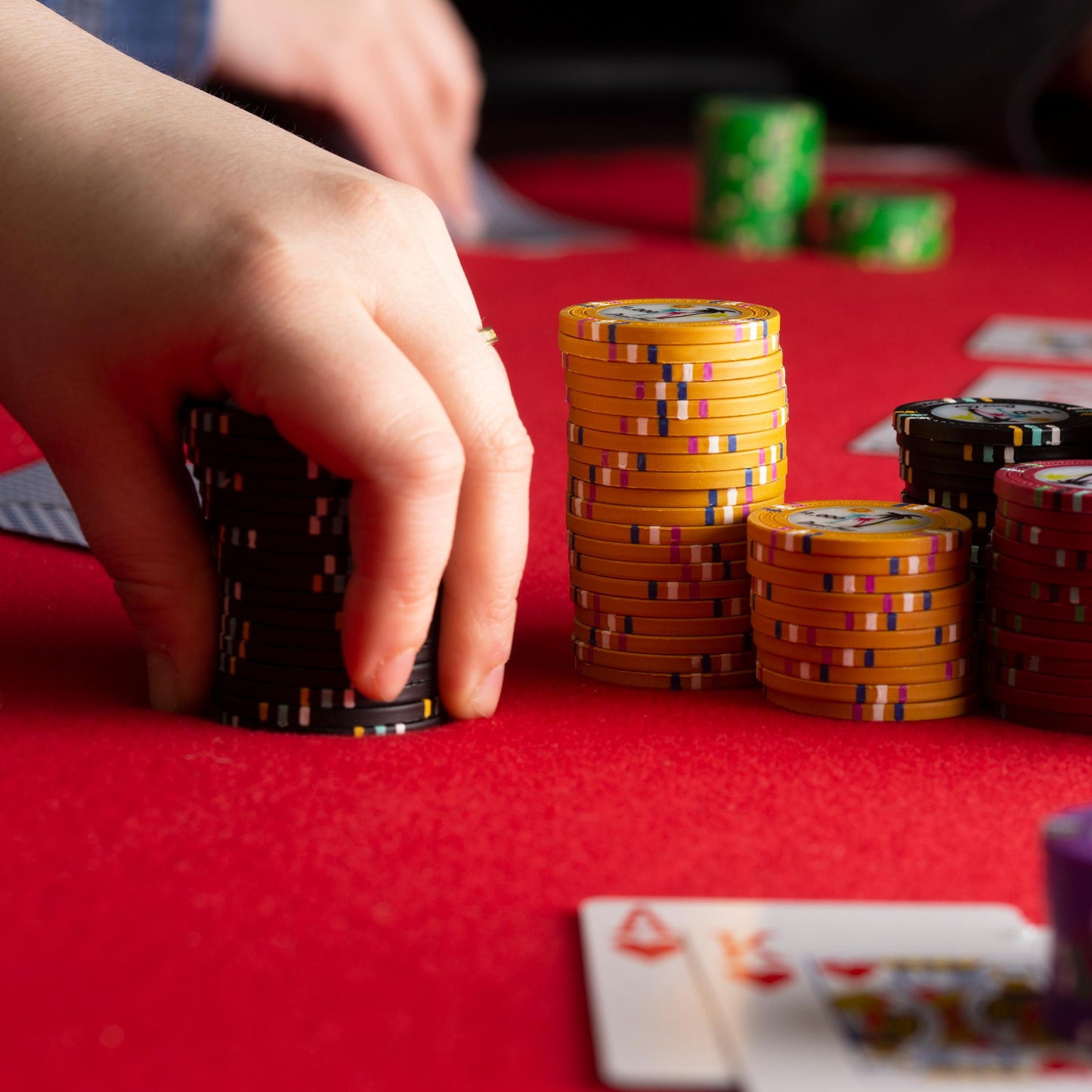 200 Desert Heat Poker Chips with Wooden Carousel