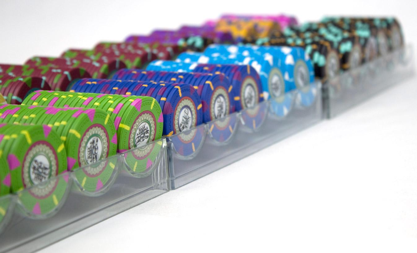 600 Mint Poker Chips with Acrylic Carrier
