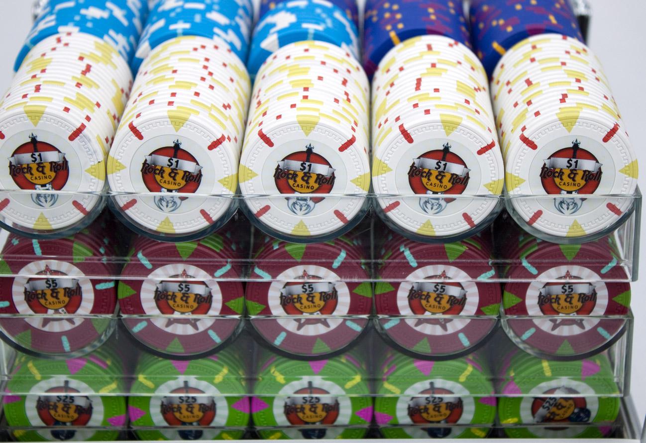600 Rock & Roll Poker Chips with Acrylic Carrier