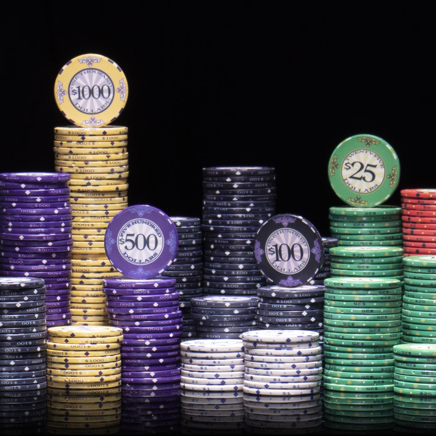 300 Scroll Poker Chips with Wooden Carousel