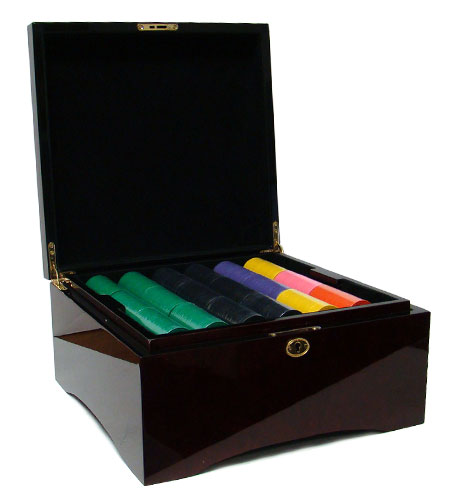 750 Super Diamond Poker Chips with Mahogany Case