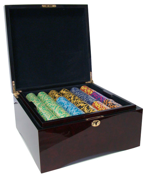 750 Monte Carlo Poker Chips with Mahogany Case