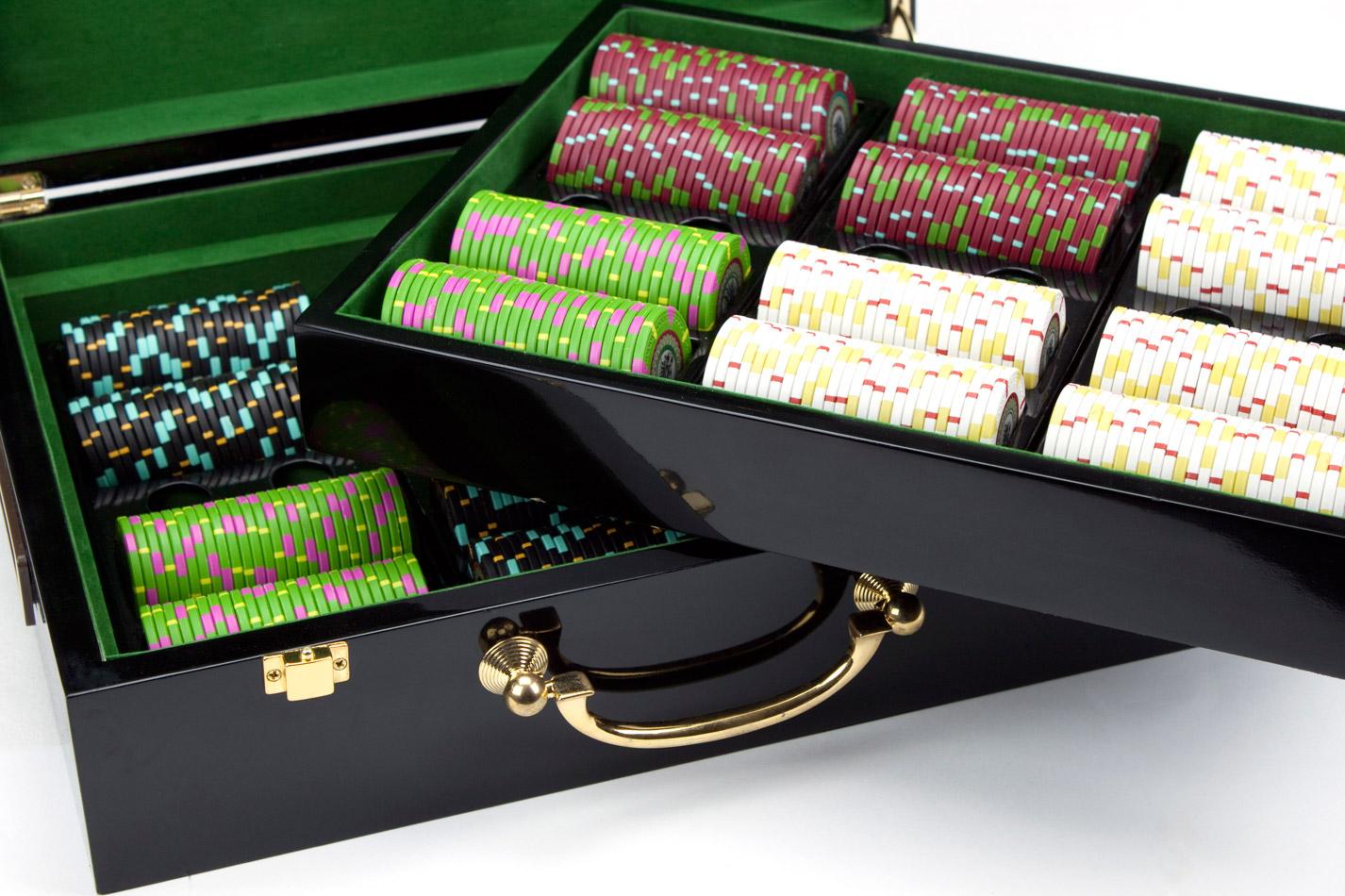 500 Mint Poker Chips with Hi Gloss Case