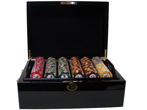 500 Nile Club Poker Chips with Mahogany Case