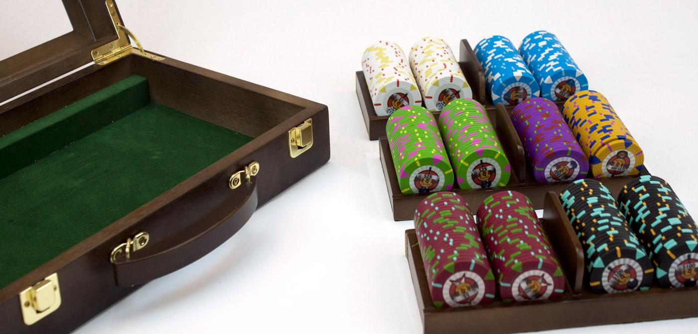 300 Rock & Roll Poker Chips with Walnut Case