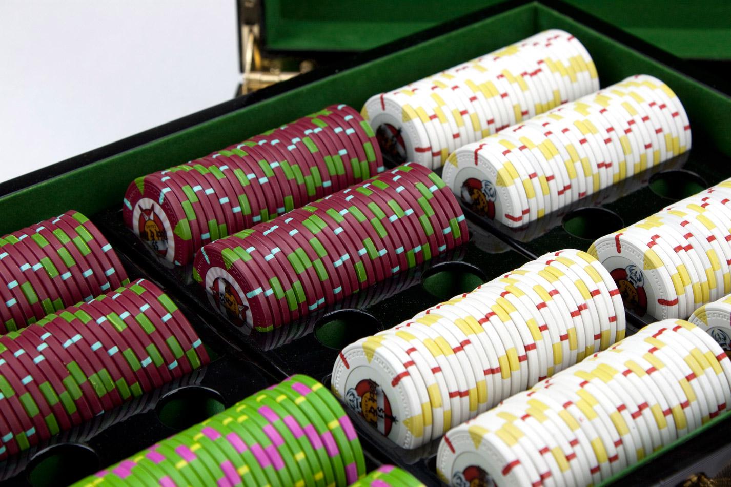 500 Rock & Roll Poker Chips with Hi Gloss Case